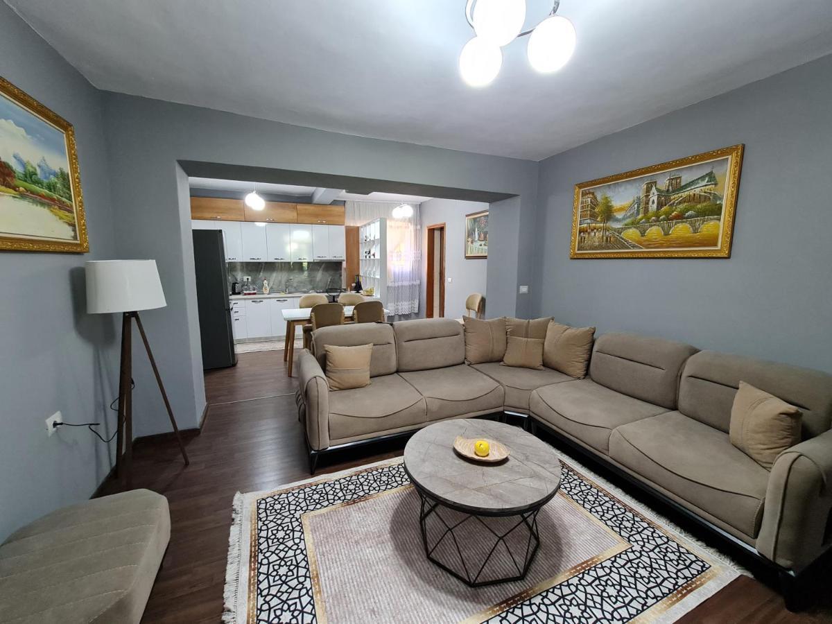 Jon'S Apartment 티라나 외부 사진