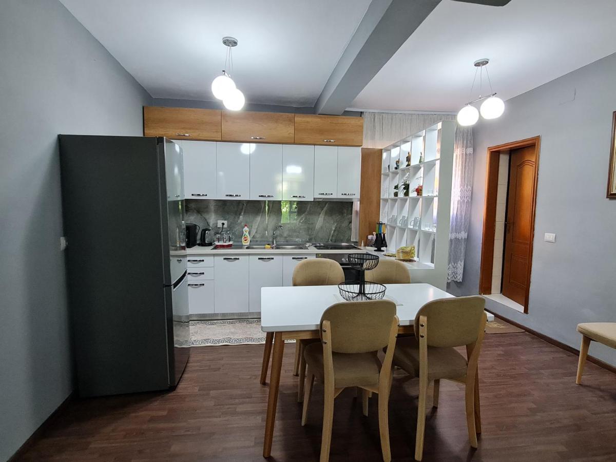 Jon'S Apartment 티라나 외부 사진