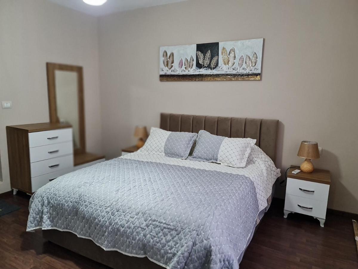 Jon'S Apartment 티라나 외부 사진